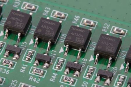 옵토-MOSFET 릴레이 - 다양한 사양과 다른 패키지 유형으로 제공되는 Toward Relays의 Opto-MOSFET 릴레이